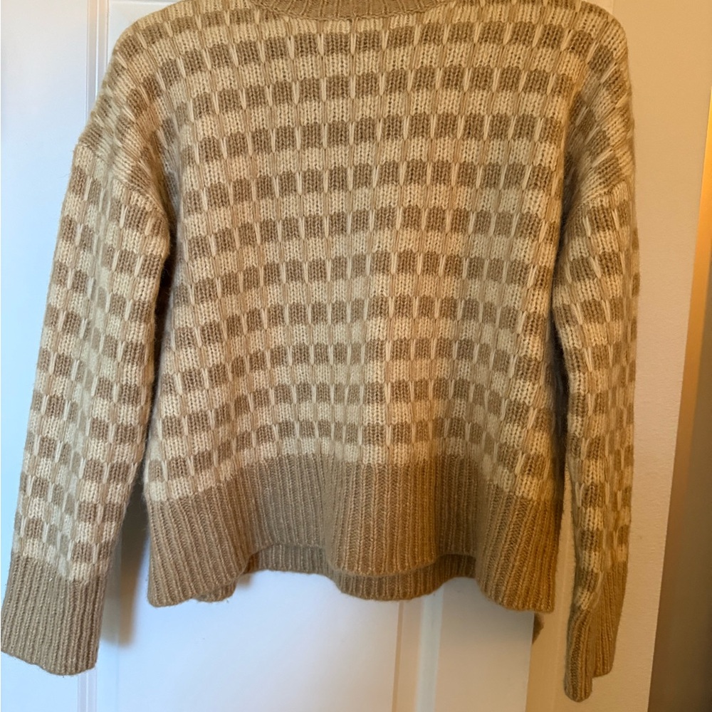 Everlane Beige Checkered Sweater